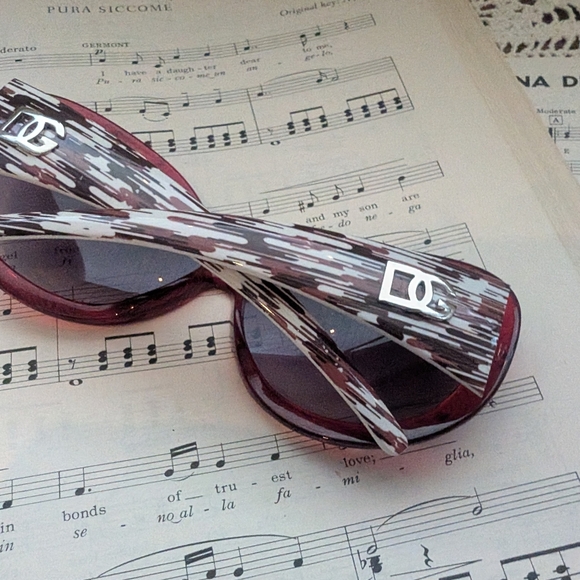 D&G Red Women's Sunglasses - Picture 5 of 7